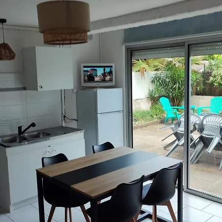 T2 Rdc Avec Jardin, Cap D'agde, Secteur Falaise, 100 M Plage, Clim, Wifi, Parking Apartamento *